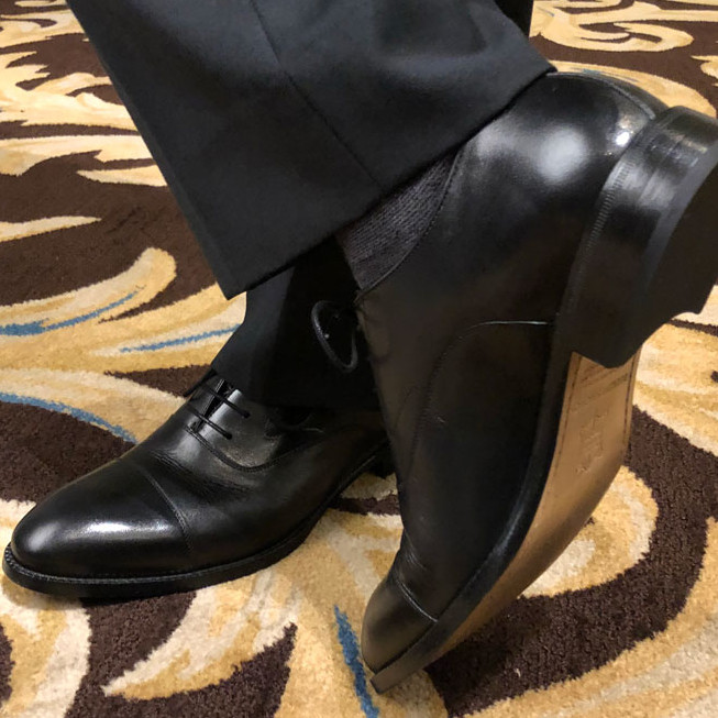Becket Simonon Dean Oxford Pose Becket Simonon Dean Oxford Shoes
